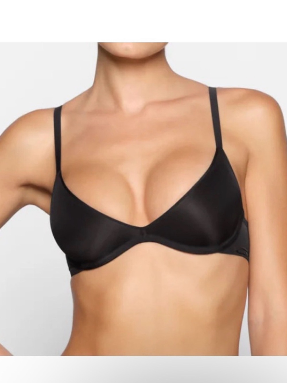 SKIMS Weightless Scoop Bra Black Onyx 38D NWT Seamless Underwire Minimalist